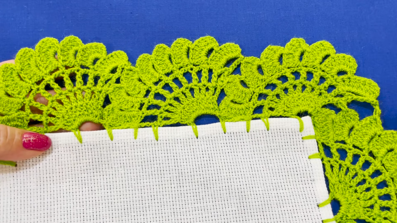 Tejiendo Belleza Puntilla de Abanicos en Hilo Cristal