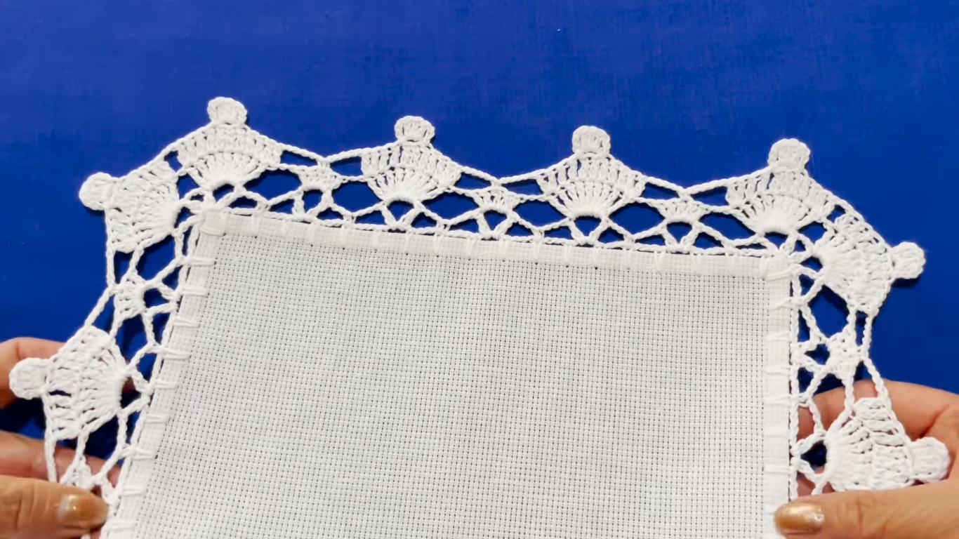 Puntilla de Campanas de Navidad