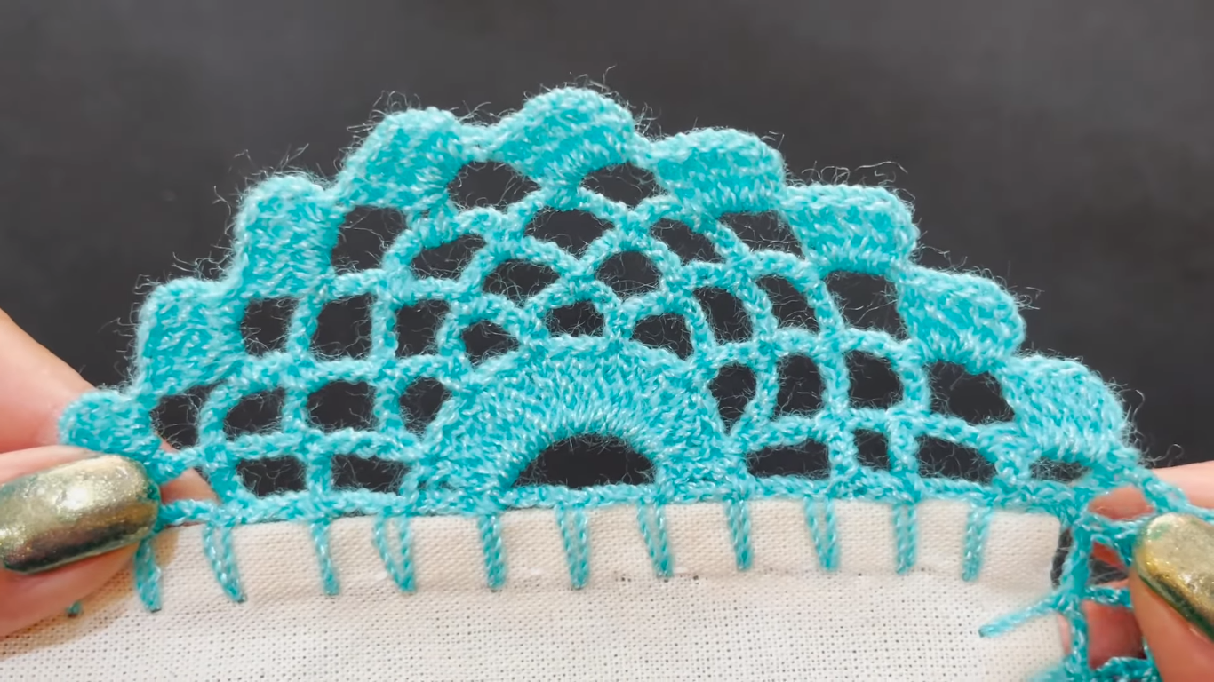 Puntilla de Hojitas Paso a Paso Para Servilletas