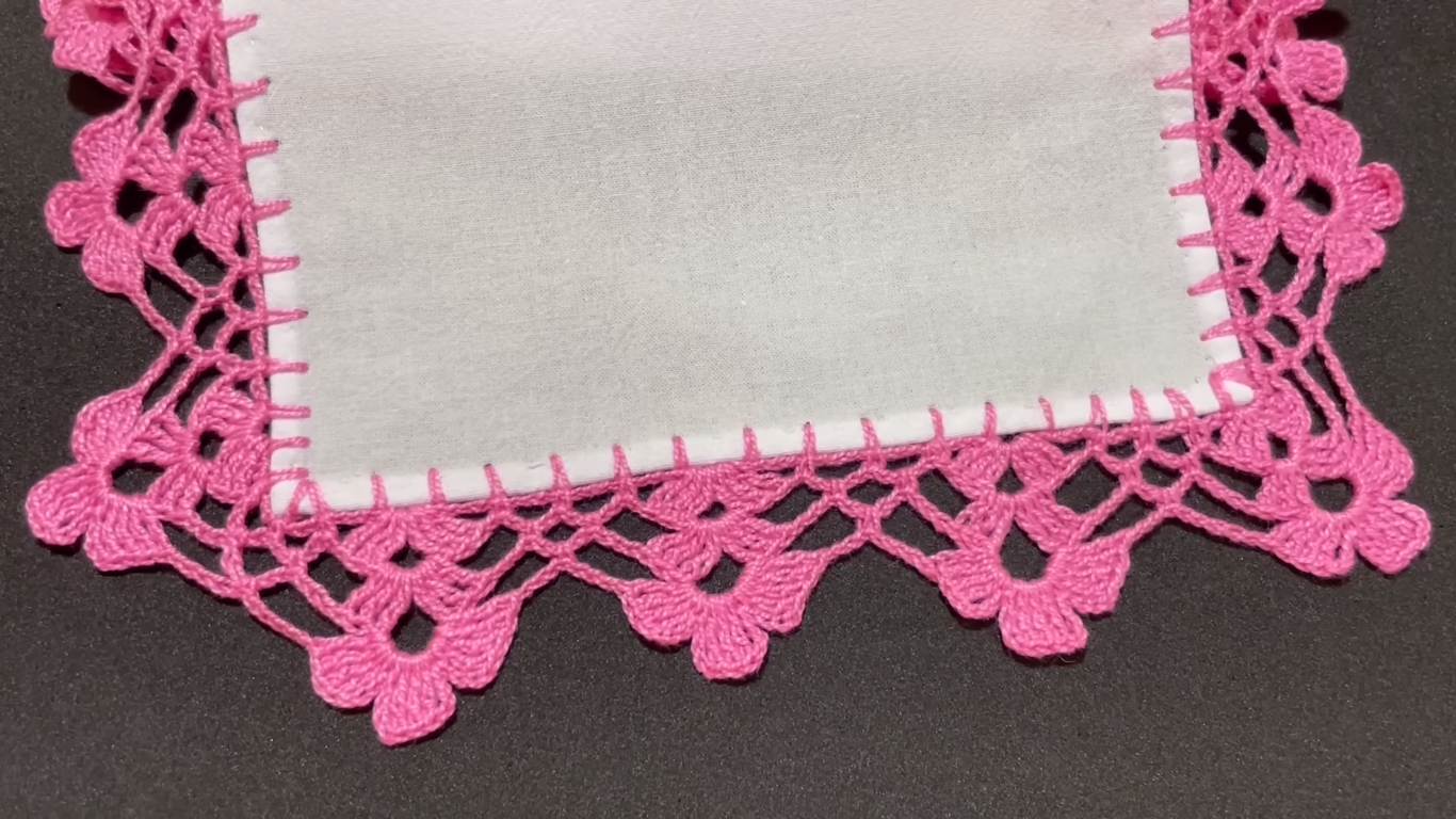 Espectacular Puntilla de Flores