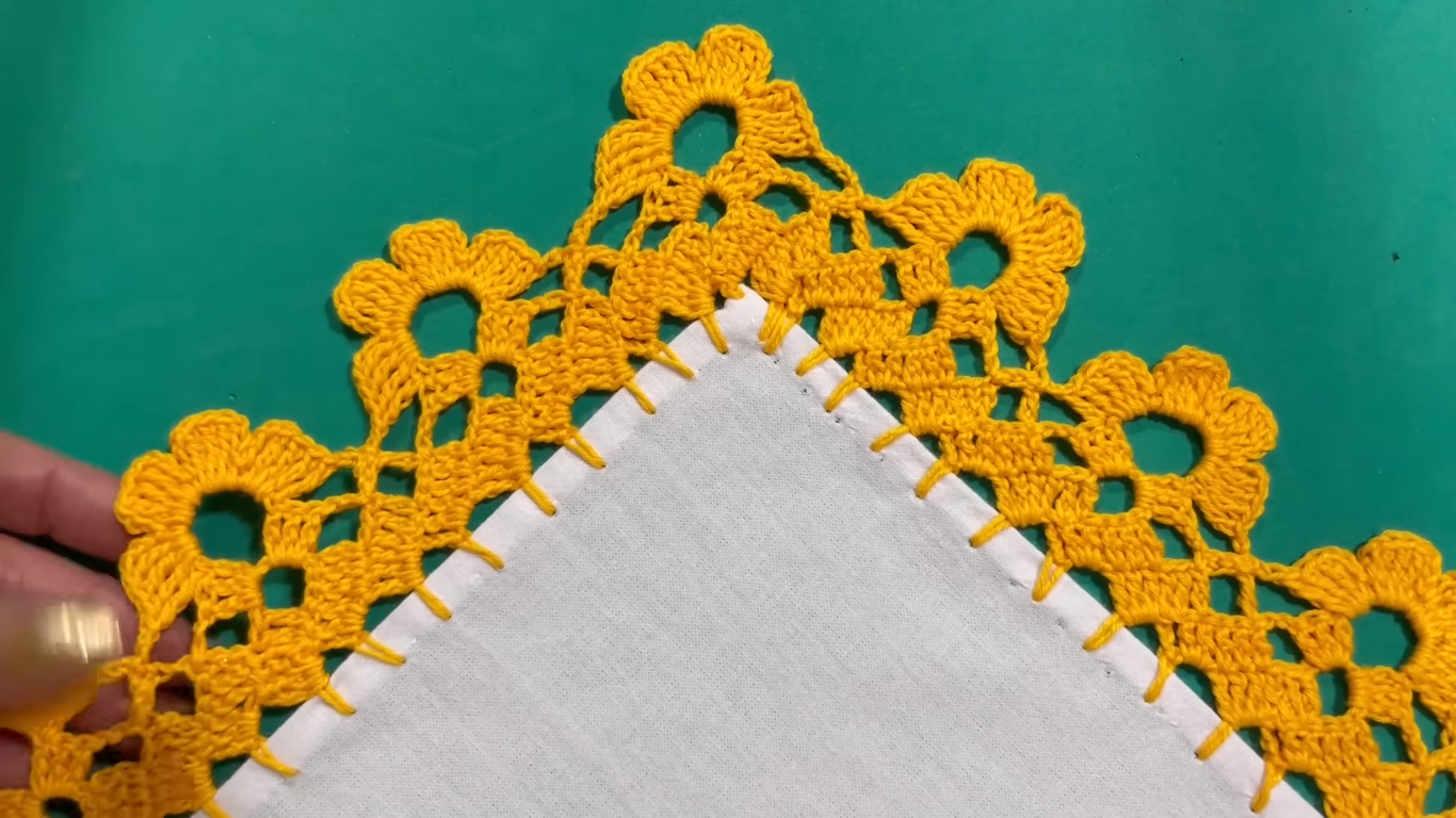 Hermosa Puntilla Floral de Una Sola Vuelta