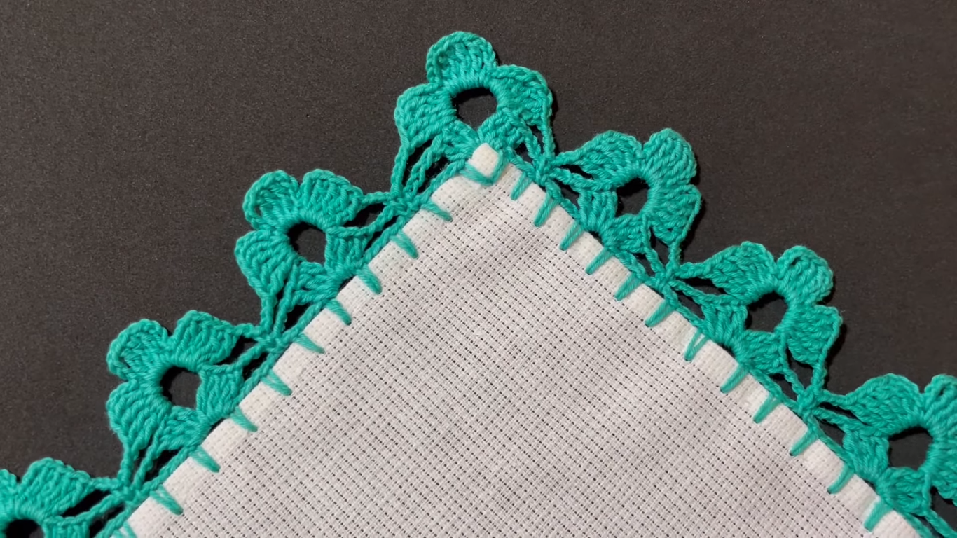 Pequeña Puntilla para Recuerdos de Bautizo