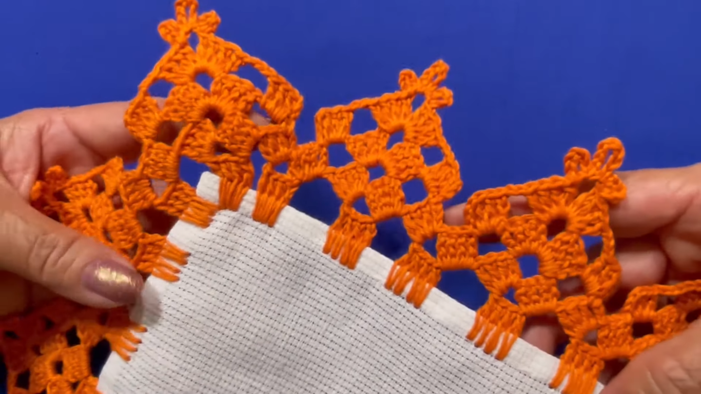 Tutorial de Puntilla Tejiendo Belleza en un Solo Giro