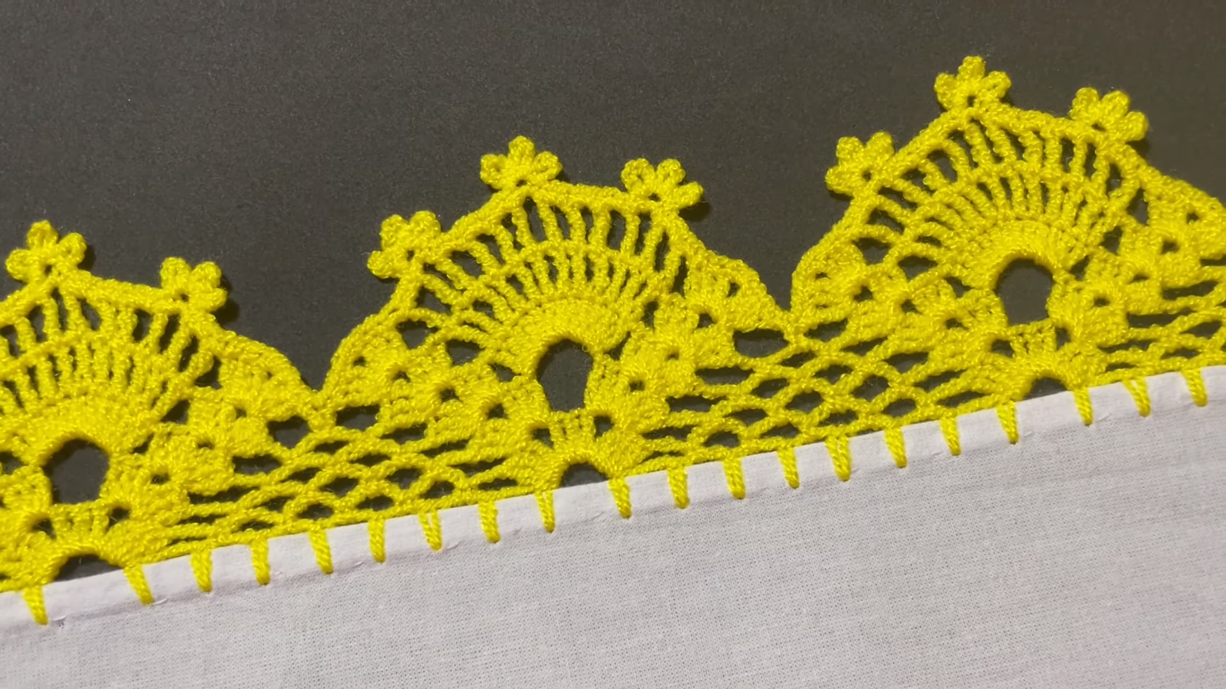 Puntilla Grande de Hermosos Abanicos