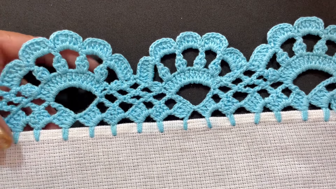 Orilla de Flores Bien Chula para Servilletas