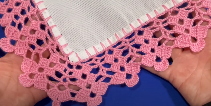 Cómo tejer una puntilla de vuelta y vuelta # 392