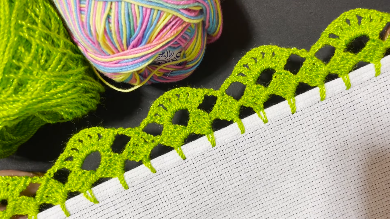 Orillas Pequeñas y Delicadas Para Recuerdos de Boda o Bautizo.